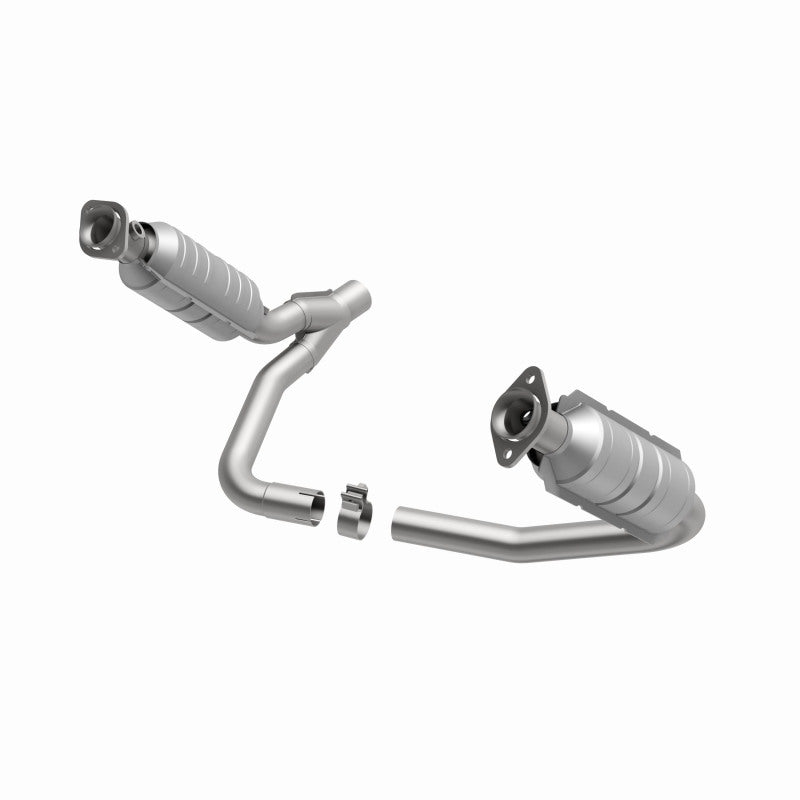 MagnaFlow Direct Fit Catalytic Converter Dakota 05-06 6 3.7L