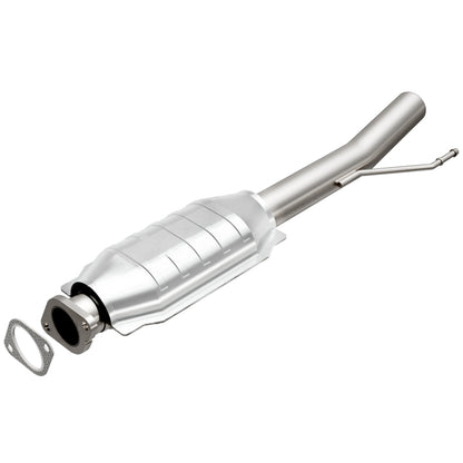 MagnaFlow Direct Fit Catalytic Converter 05-09 Escape/Trib 3.0 Rear OE