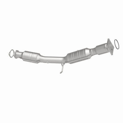 MagnaFlow Direct Fit Catalytic Converter 05-09 Volvo V50 2.4L