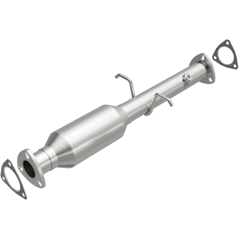 MagnaFlow Direct Fit Catalytic Converter 96-00 GM S-10/Sonoma/Homb