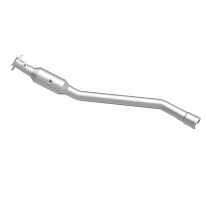 MagnaFlow Direct Fit Catalytic Converter 13-14 Mercedes-Benz GL450 V8 4.6 OEM Underbody