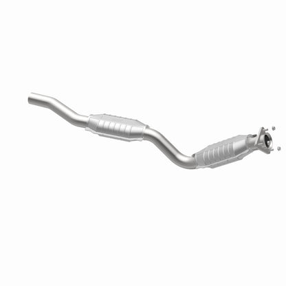 MagnaFlow Direct Fit Catalytic Converter 04-06 Dodge Ram SRT-10 8.3L Passenger Side