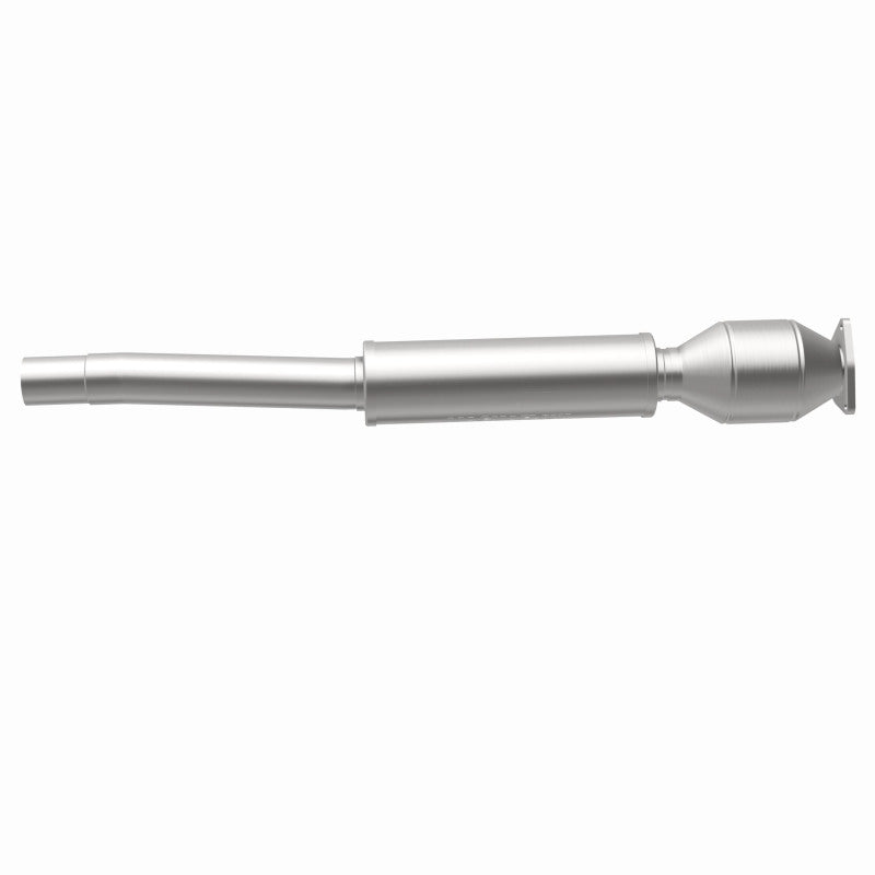 MagnaFlow Direct Fit Catalytic Converter 03-06 VW Phaeton 4.2L PS Rr