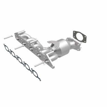 MagnaFlow Direct Fit Catalytic Converter 01-05 Volvo S60 2.4L / V70 2.4L