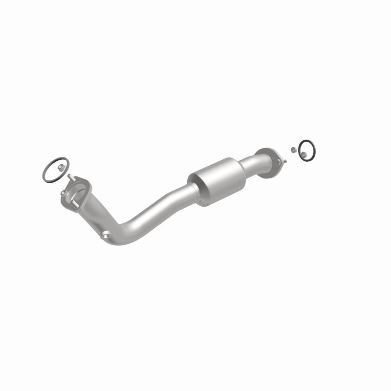 MagnaFlow Direct Fit Catalytic Converter 13-15 RAV4 2.5 Underbody