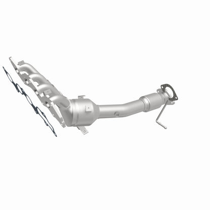MagnaFlow Direct Fit Catalytic Converter 10-13 Mazda 3 2.0L Manifold