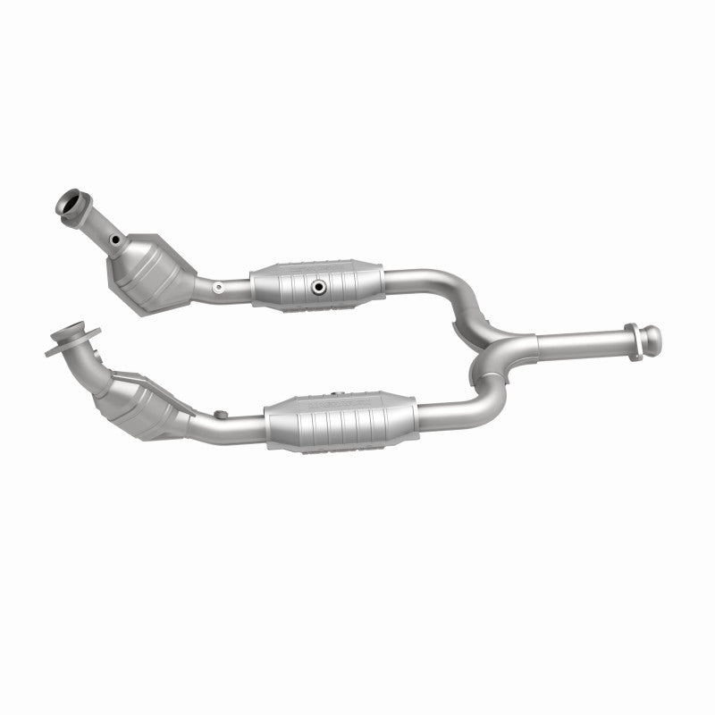 MagnaFlow Direct Fit Catalytic Converter 99-01 Ford Mustang 3.8L