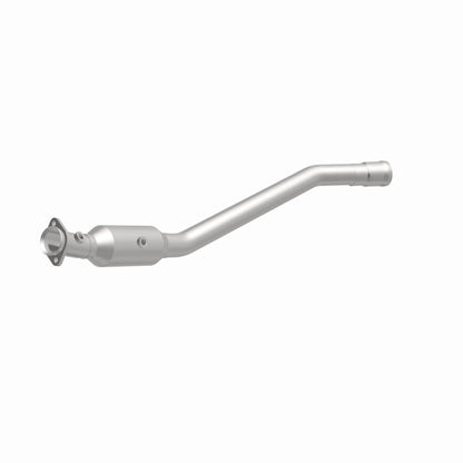MagnaFlow Direct Fit Catalytic Converter 13-14 Mercedes-Benz GL450 V8 4.6 OEM Underbody
