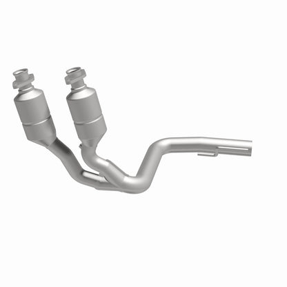 MagnaFlow Direct Fit Catalytic Converter 99-00 Grand Cherokee 4.0L