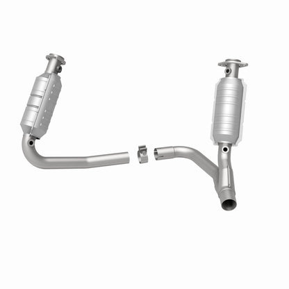 MagnaFlow Direct Fit Catalytic Converter Dakota 05-06 6 3.7L
