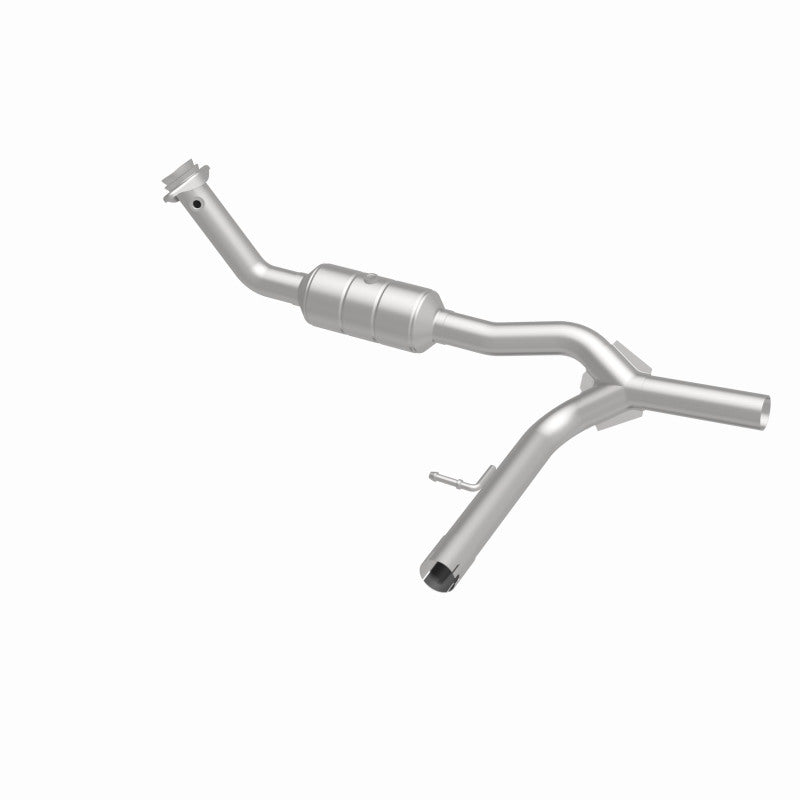MagnaFlow Direct Fit Catalytic Converter F-150 04-06 8 4.6L