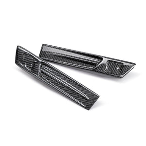 Seibon 09-10 Nissan GTR R35 Carbon Fiber Fender Duct Logos (Pair)