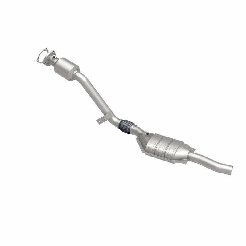 MagnaFlow Direct Fit Catalytic Converter 03 Volkswagen Passat 2.8L