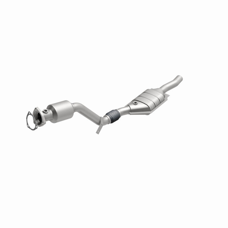 MagnaFlow Direct Fit Catalytic Converter 03 Volkswagen Passat 2.8L