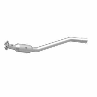 MagnaFlow Direct Fit Catalytic Converter 13-14 Mercedes-Benz GL450 V8 4.6 OEM Underbody