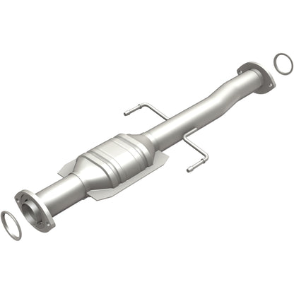 MagnaFlow Direct Fit Catalytic Converter 01-04 Toyota Tacoma 2.4L Rear