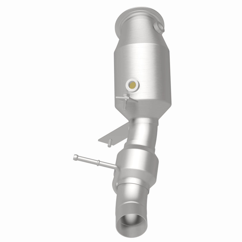MagnaFlow Direct Fit Catalytic Converter 12-14 BMW 528i 2 L Closed Couple