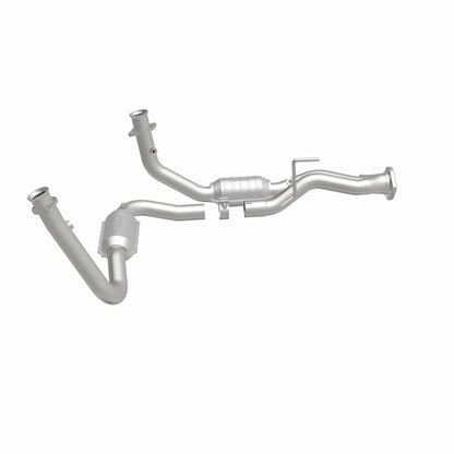 MagnaFlow Direct Fit Catalytic Converter 05-06 Jeep Grand Cherokee 3.7L Y-Pipe Assembly