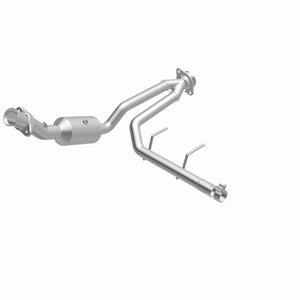 MagnaFlow 18-20 Ford F-150 V6 3.3L Right Underbody Direct-Fit Catalytic Converter