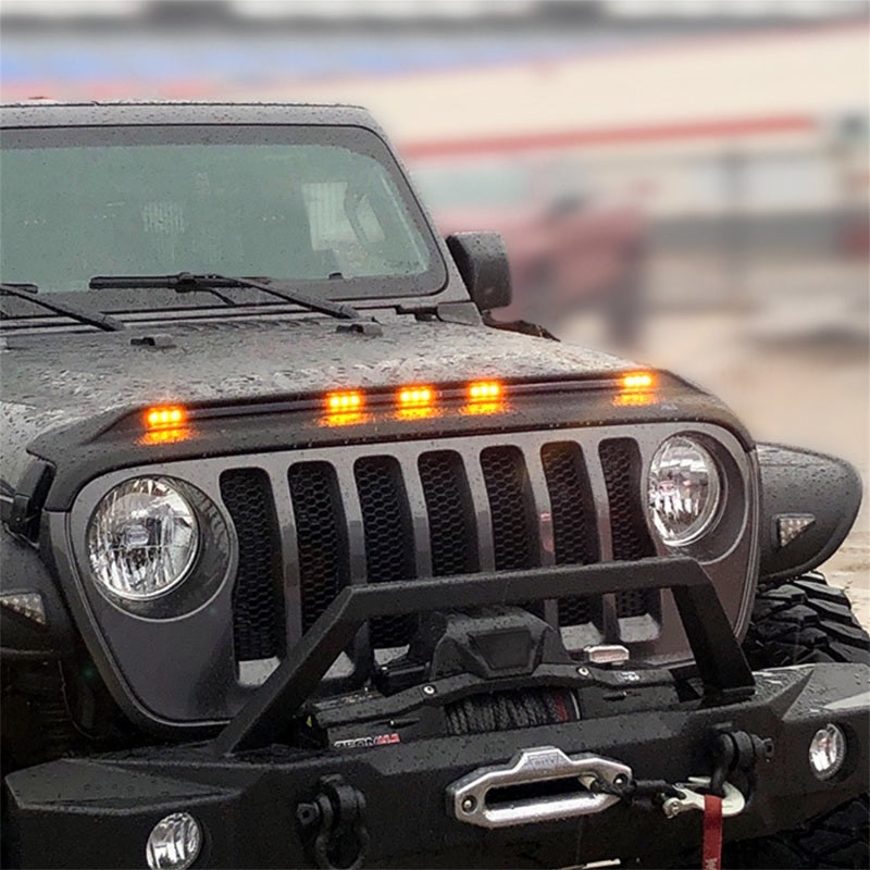 AVS 2018-2019 Jeep Wrangler (JL) Aeroskin Low Profile Hood Shield w/ Lights - Black