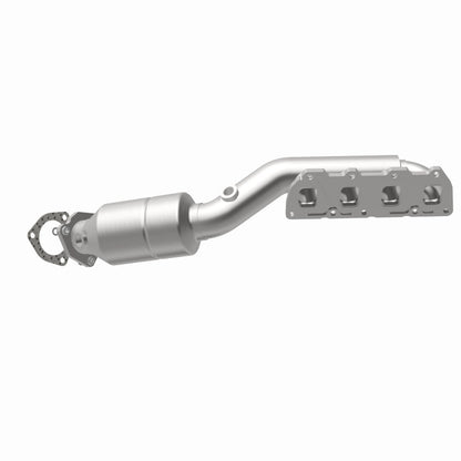 MagnaFlow Direct Fit Catalytic Converter 02-04 VW Passat 4.0L