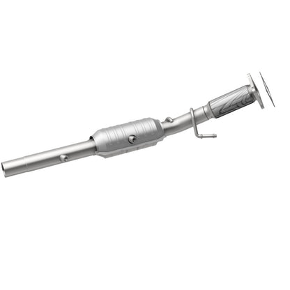 MagnaFlow Direct Fit Catalytic Converter 06-10 VW Beetle 2.5L