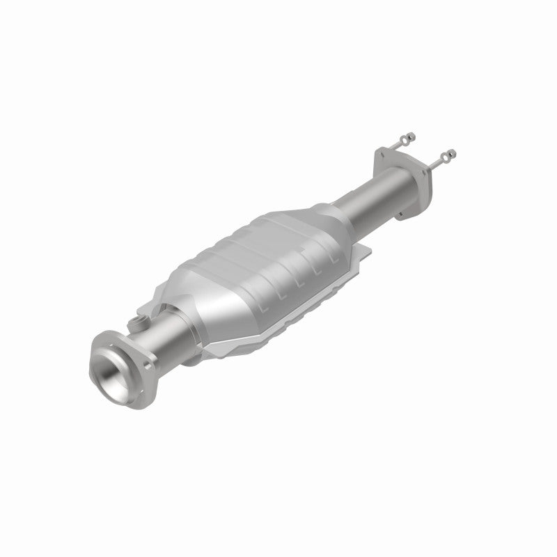 MagnaFlow Direct Fit Catalytic Converter 00-04 Jeep Wrangler 4.0L Rear/2.4L/2.5L