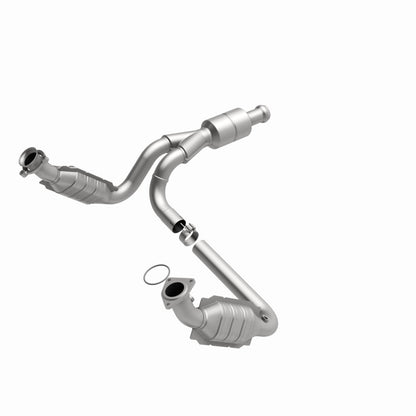 MagnaFlow Direct Fit Catalytic Converter 10-13 GMC Sierra 1500 V6 4.3L