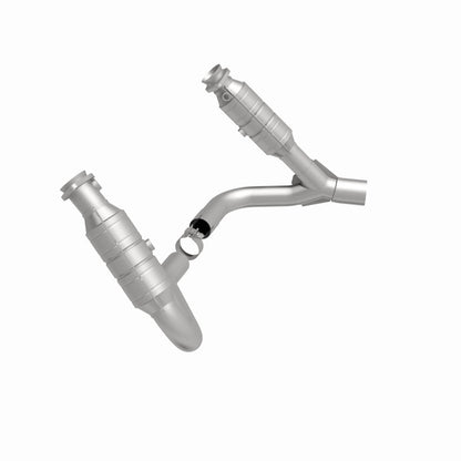 MagnaFlow Direct Fit Catalytic Converter 2008 Chrysler Aspen 4.7L/Dodge Durango 4.7L 2WD