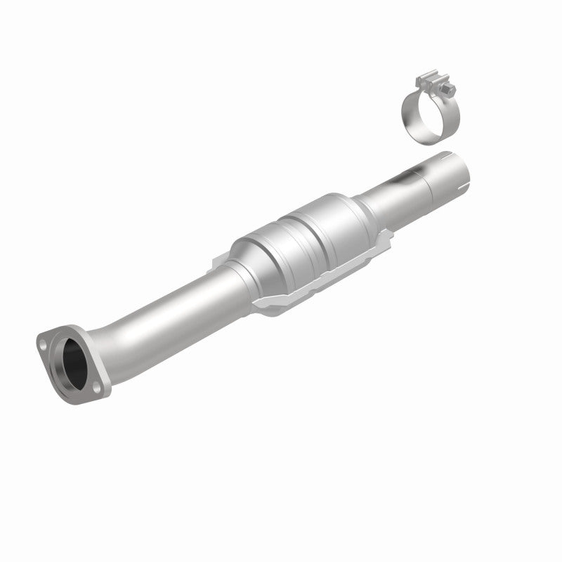 MagnaFlow Direct Fit Catalytic Converter 2010-2012 VENZA 2.7L Underbody