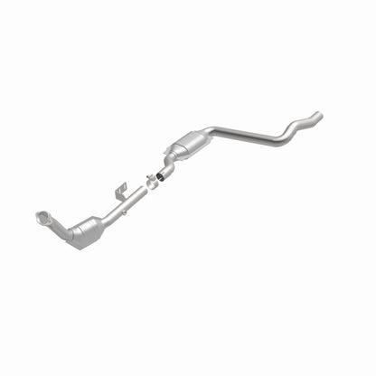 MagnaFlow Direct Fit Catalytic Converter 2003 ML350 3.7L Underbody