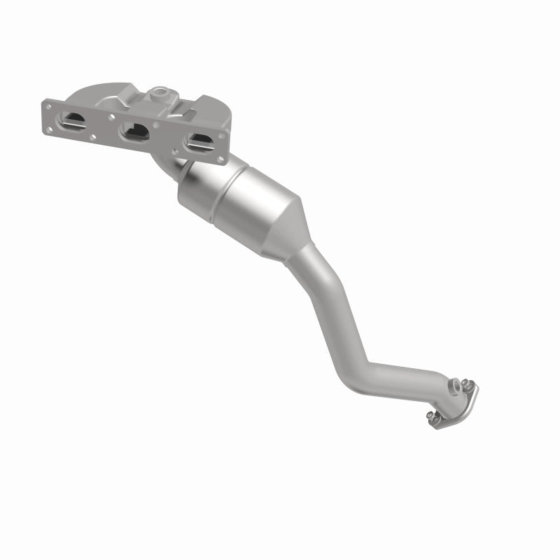 MagnaFlow Direct Fit Catalytic Converter BMW 5 01-03 front OEM