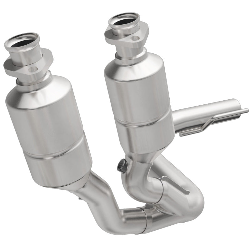 MagnaFlow Direct Fit Catalytic Converter 99-00 Grand Cherokee 4.0L