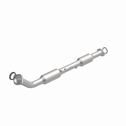 MagnaFlow Direct Fit Catalytic Converter 05-09 Toyota Tacoma 2.7L