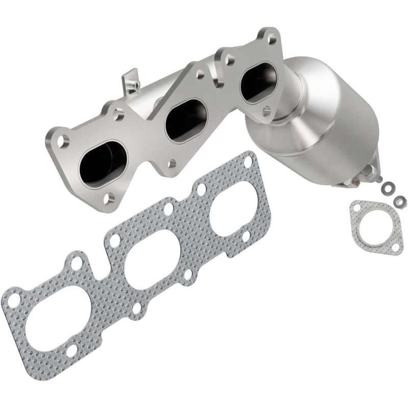 MagnaFlow Direct Fit Catalytic Converter 10-12 Hyundai Genesis 3.8L