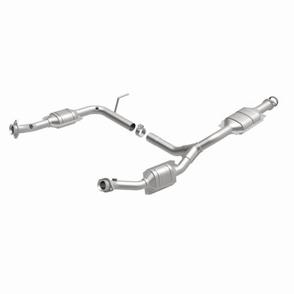 MagnaFlow DF Catalytic Conv 02-03 Ford Explorer 4.0L / 02-03 Mercury Mountaineer 4.0L (California)