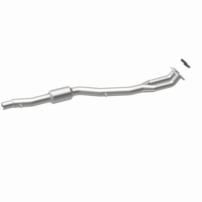 MagnaFlow Direct Fit Catalytic Converter 97-98 BMW 540i 4.4L / 740I 4.4L / 96-98 740IL 4.4L P/S