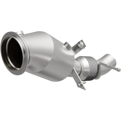 MagnaFlow Direct Fit Catalytic Converter 12-14 BMW 528i 2 L Closed Couple