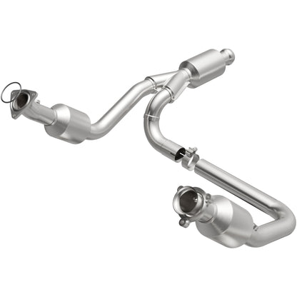 MagnaFlow 14-15 Chevrolet Silverado 1500 5.3L Direct-Fit Catalytic Converter