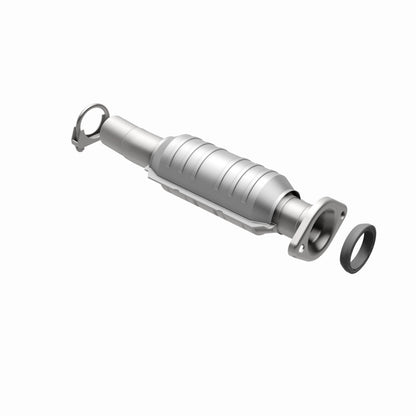 MagnaFlow Direct Fit Catalytic Converter 04 Toyota Sienna 3.3L