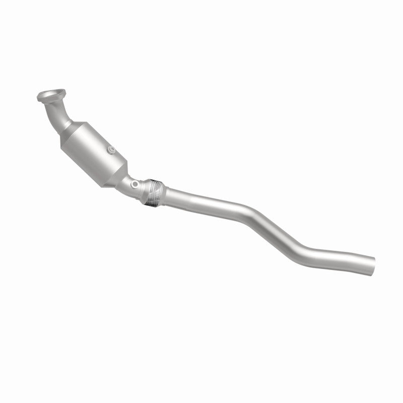 MagnaFlow Direct Fit Catalytic Converter 2005 Chrysler 300C 5.7L V8 / 2005 Dodge Magnum 5.7L V8