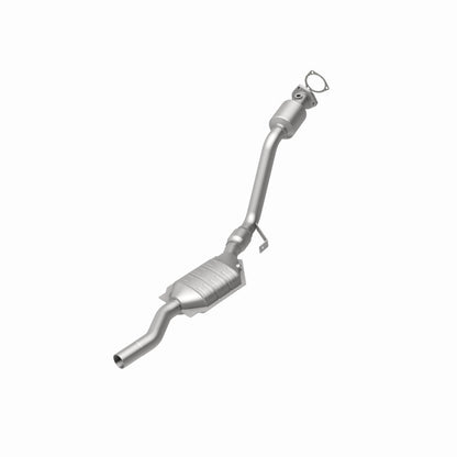MagnaFlow Direct Fit Catalytic Converter 03 Volkswagen Passat 2.8L