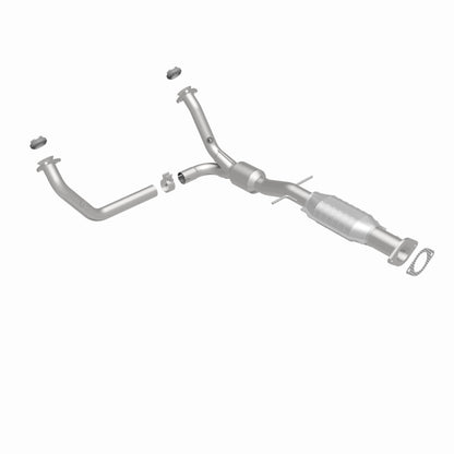 MagnaFlow DF Catalytic Conv 00-04 Chevy S10 Pickup 4.3L 2WD A/T / 00-04 GMC Sonoma 4.3L 2WD A/T