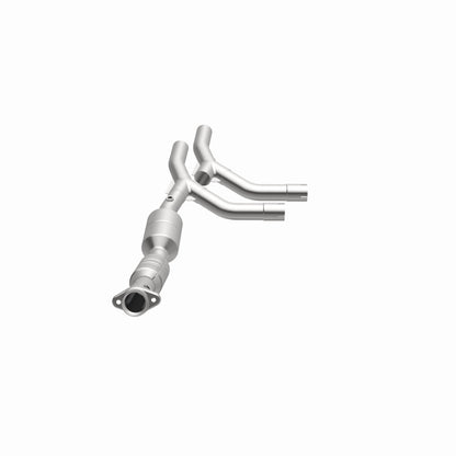 MagnaFlow Direct Fit Catalytic Converter 05-07 Ford E150 4.6L Passenger Side