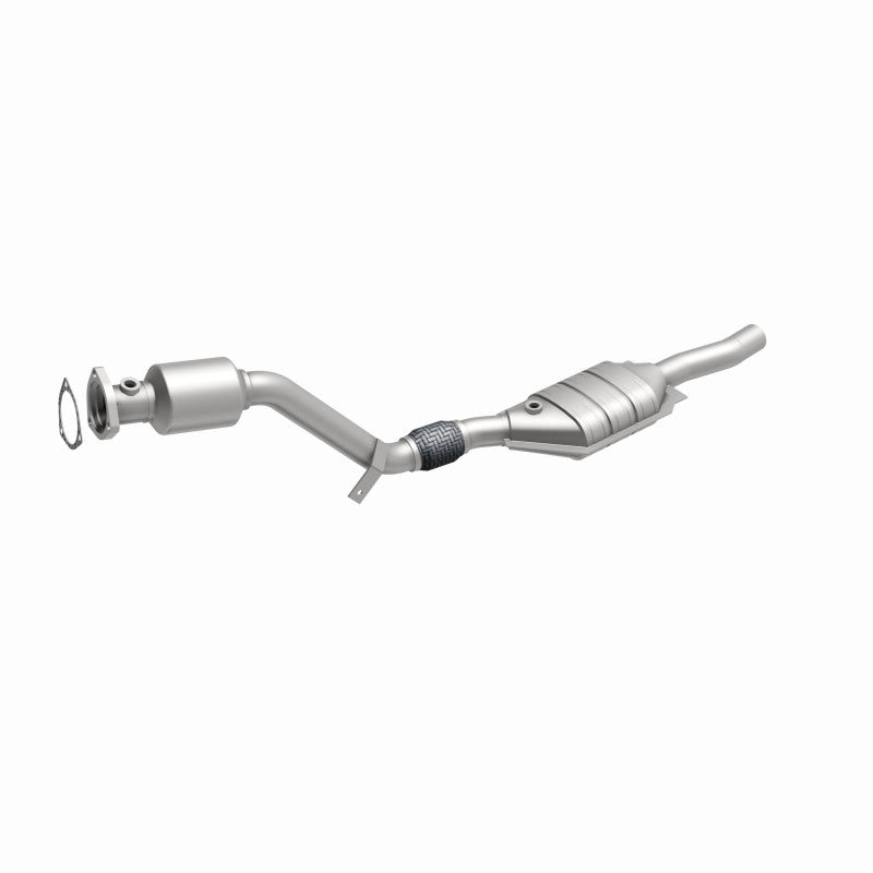 MagnaFlow Direct Fit Catalytic Converter 03 Volkswagen Passat 2.8L