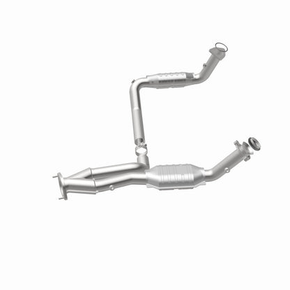MagnaFlow DF Cat. Conv 02-06 Cadillac Truck. 8 5.3L Dual Conv. Y-Pipe Assy 2wd/Chevy Truck 99-07
