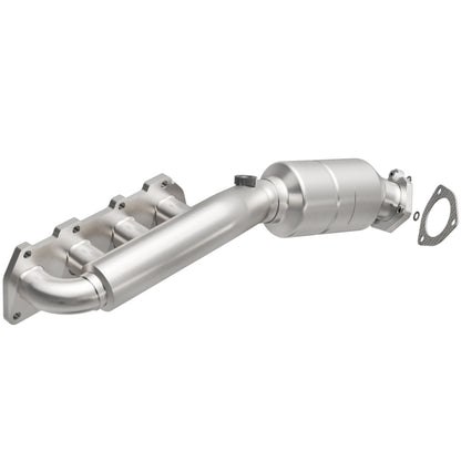 MagnaFlow Direct Fit Catalytic Converter 02-04 VW Passat 4.0L