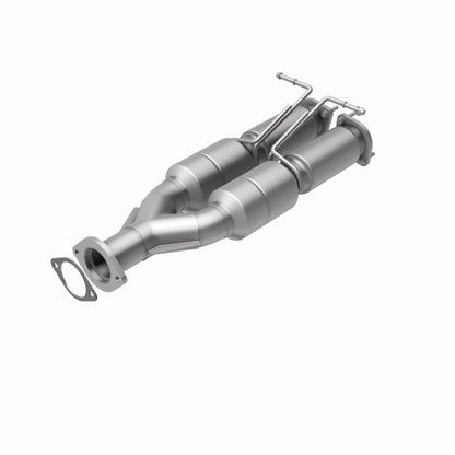 MagnaFlow Direct Fit Catalytic Converter 05-11 Volvo XC90 4.4L