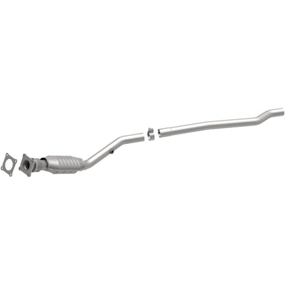 MagnaFlow Direct Fit Catalytic Converter 96-98 Caravan-Voyager 3.3L/