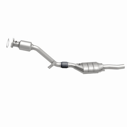 MagnaFlow Direct Fit Catalytic Converter 03 Volkswagen Passat 2.8L